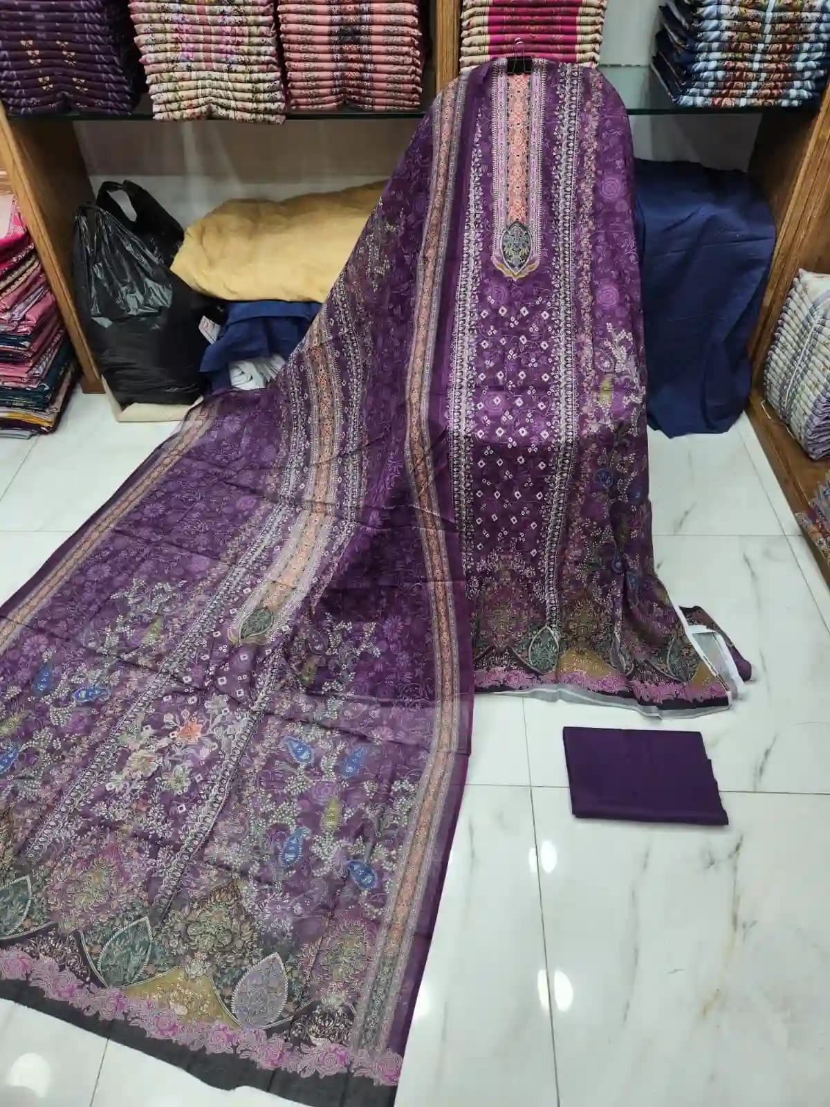 MAHJABEEN SIGNATURE LAWN #P15